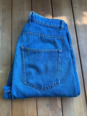 Octobre Editions Barkley Jeans in Vintage Blue
